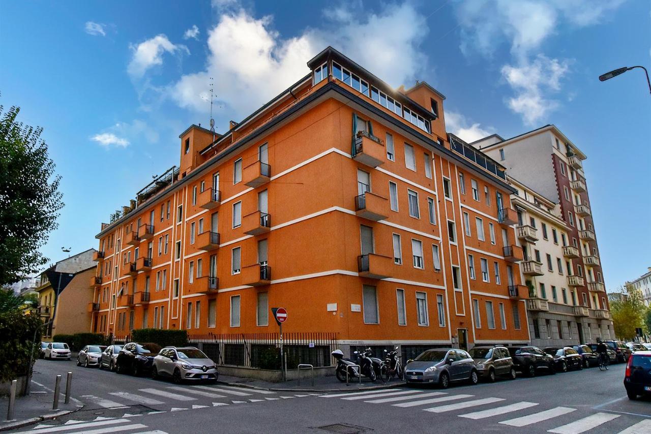 San Siro-Duomo Wi-Fi & Netflix Lägenhet Milano Exteriör bild